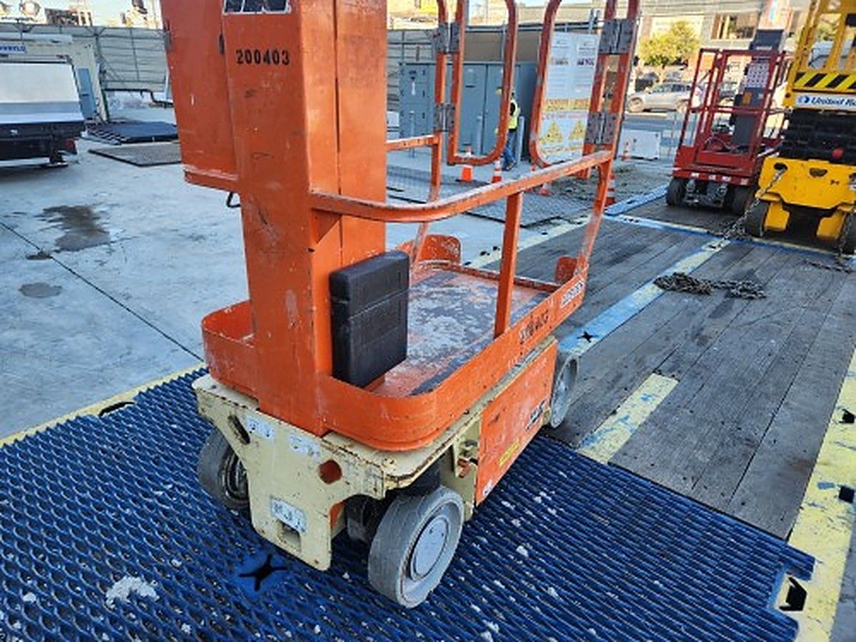JLG 1230ES photo 4