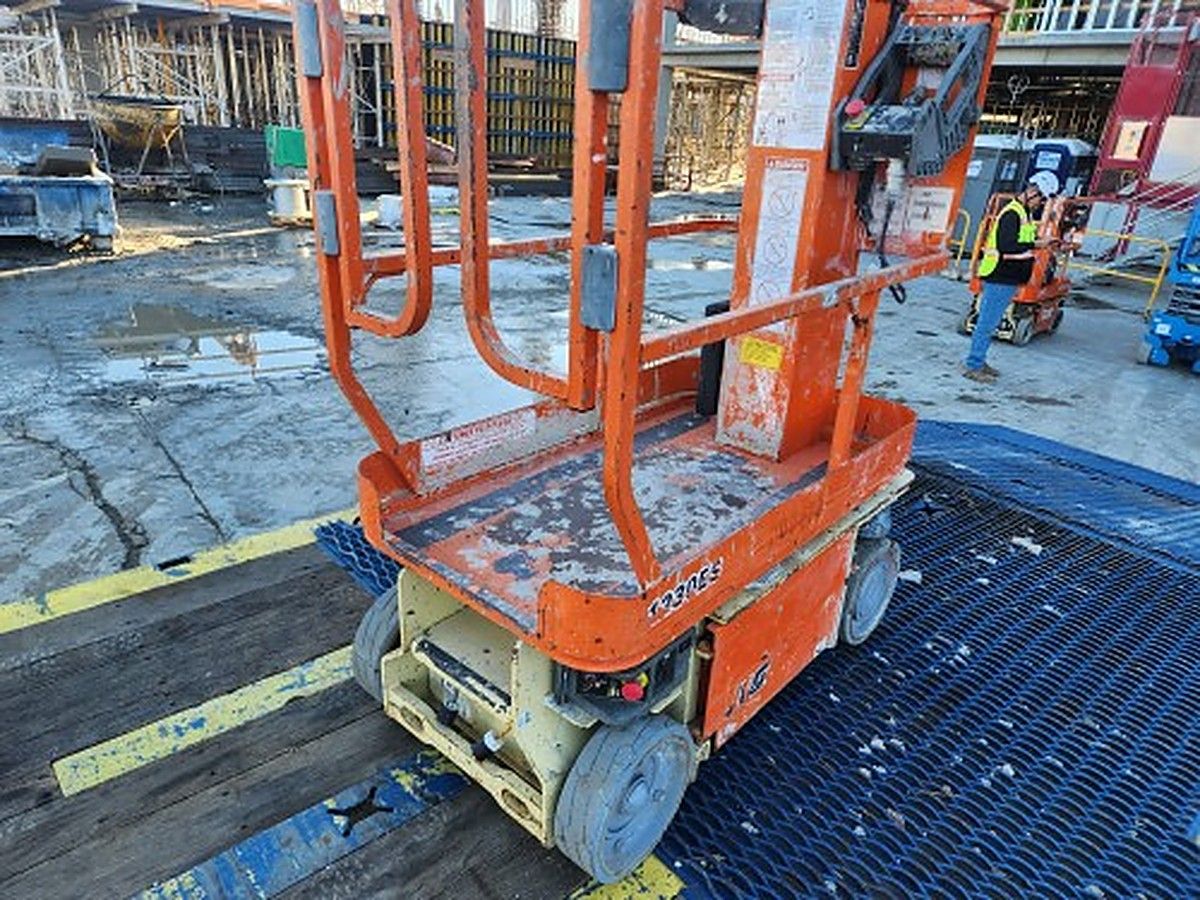 JLG 1230ES photo 5