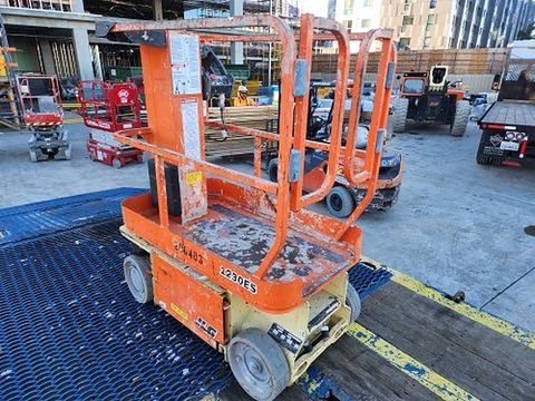 2018 JLG 1230ES Vertical Lift 12' Elec Self Propelled