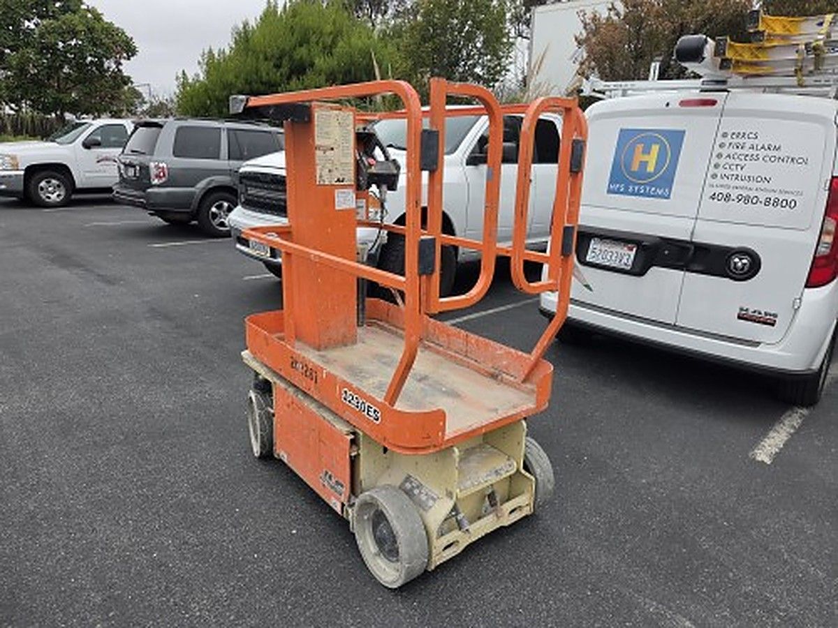 JLG 1230ES photo 5
