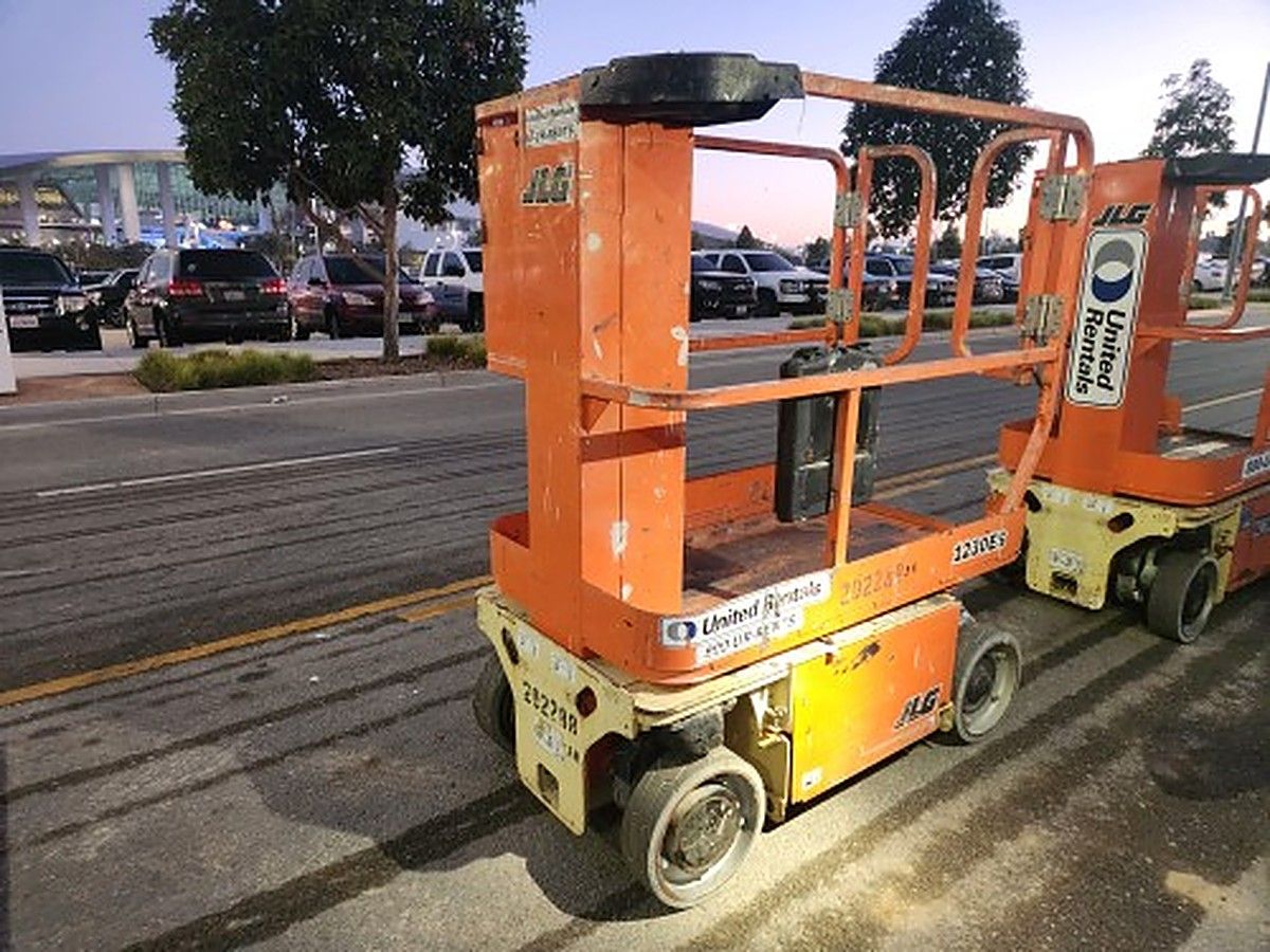 JLG 1230ES photo 2
