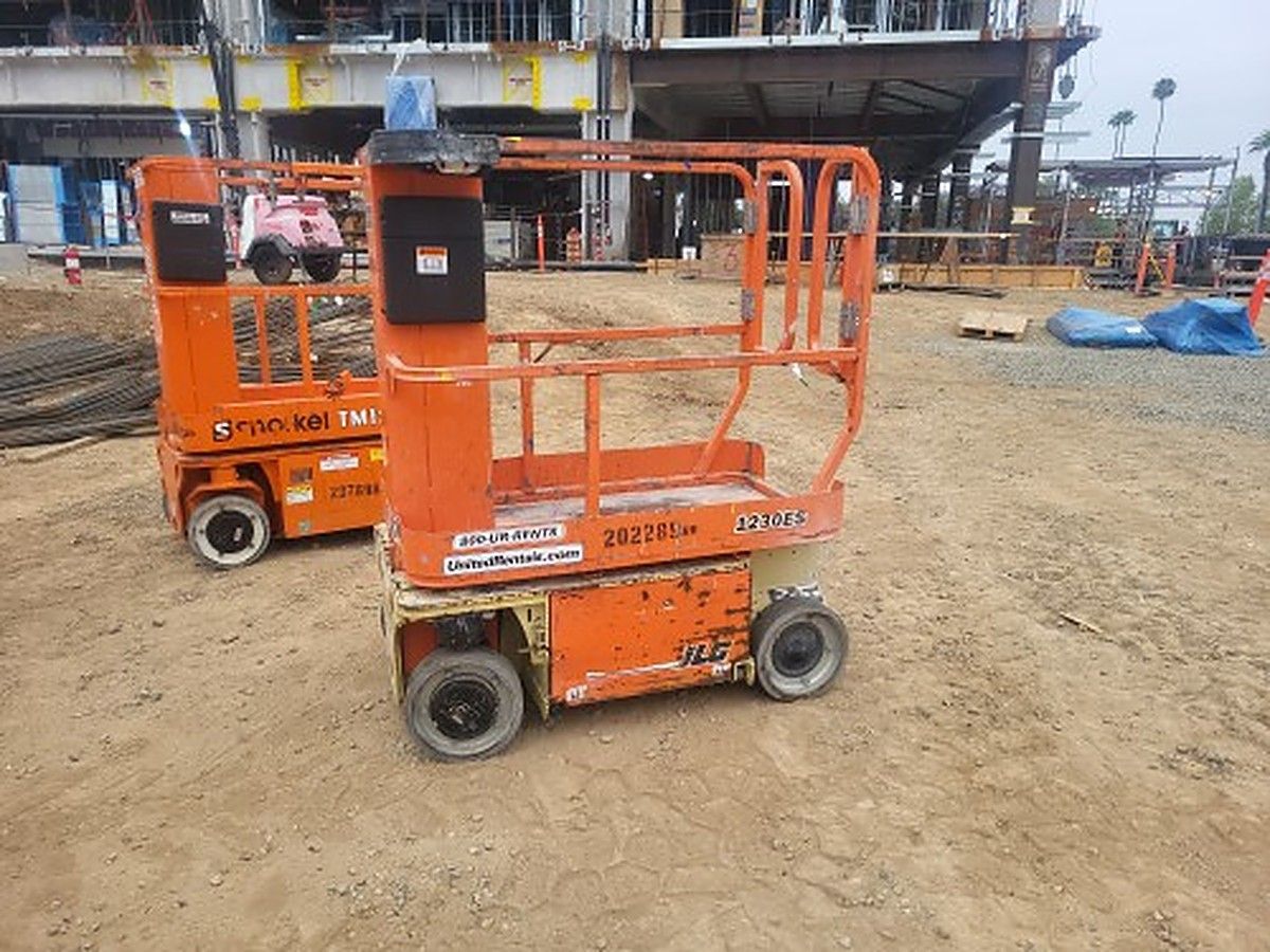 JLG 1230ES photo 5