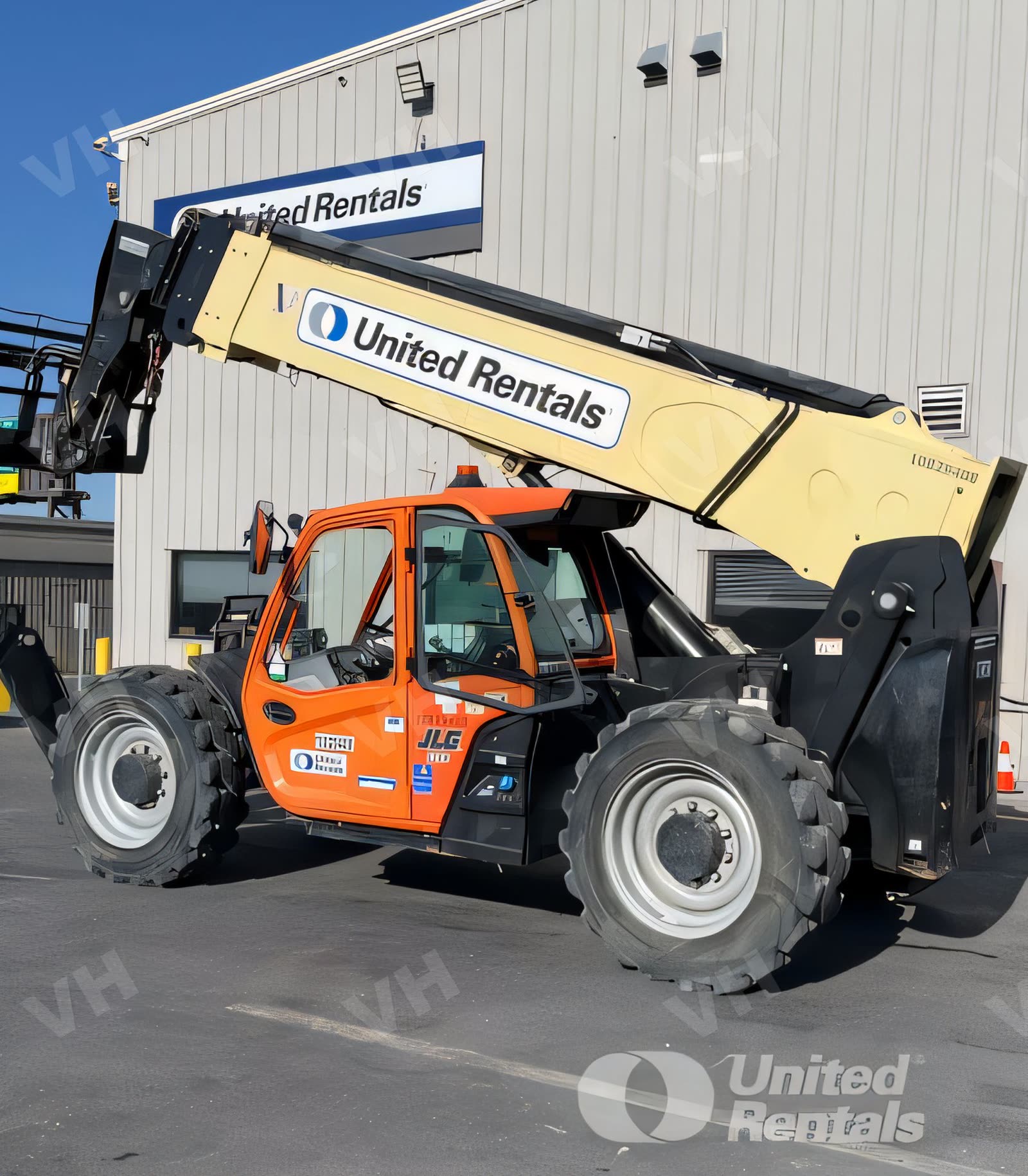 2018 JLG 1255 FORKLIFT VARIABLE REACH 12000# 53'-69' photo 4