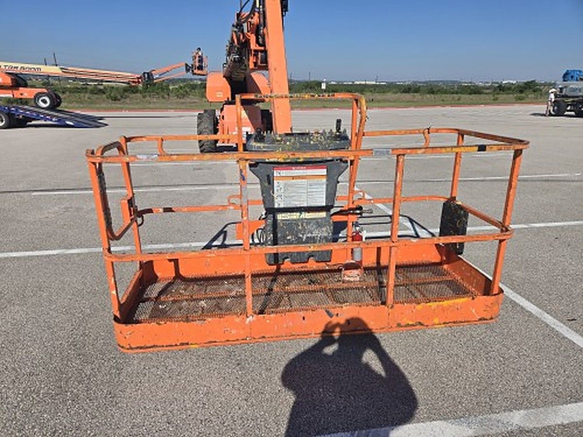 JLG 1350SJP photo 9