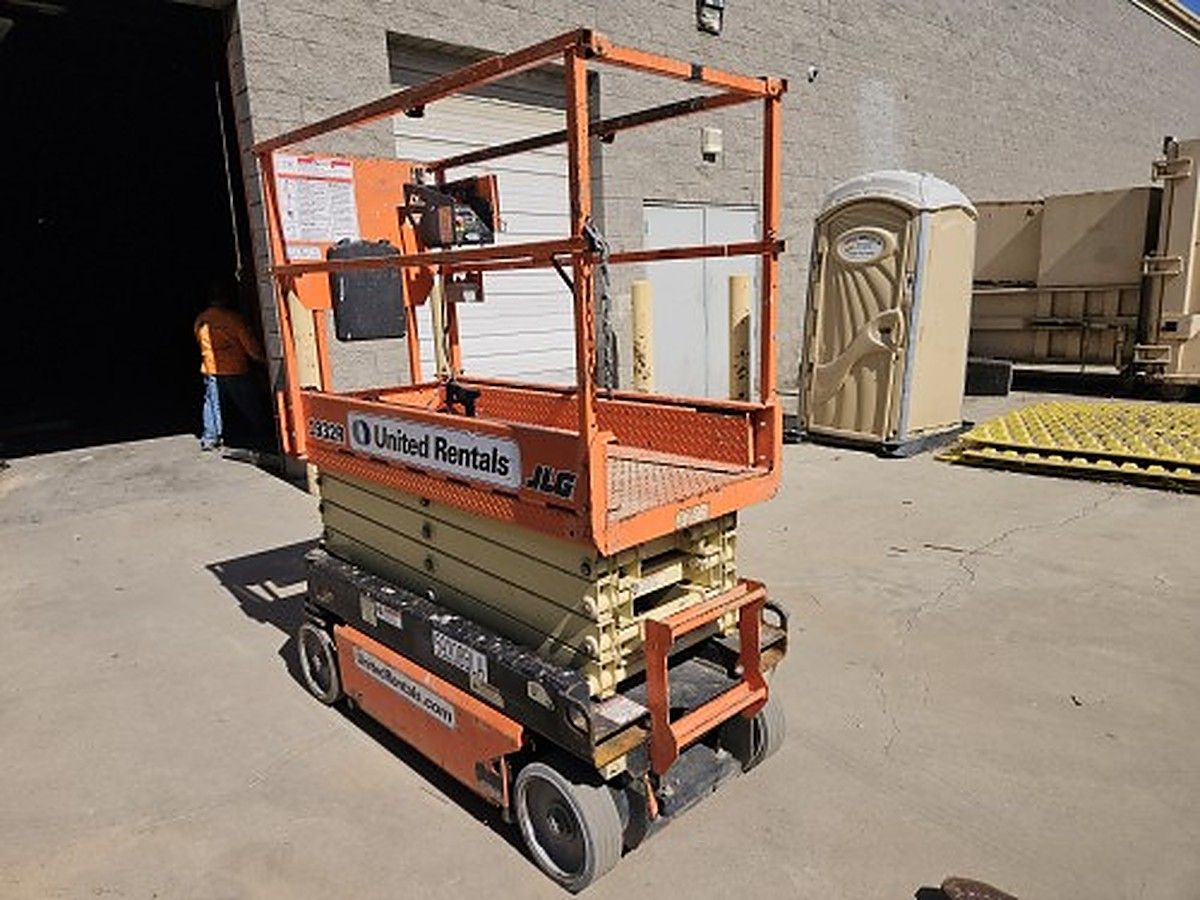 JLG 1932R photo 2