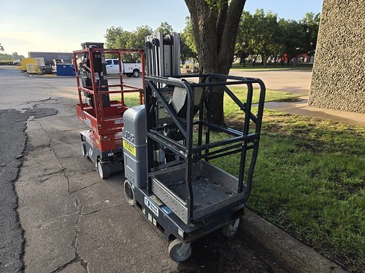 JLG 20MVL photo 3