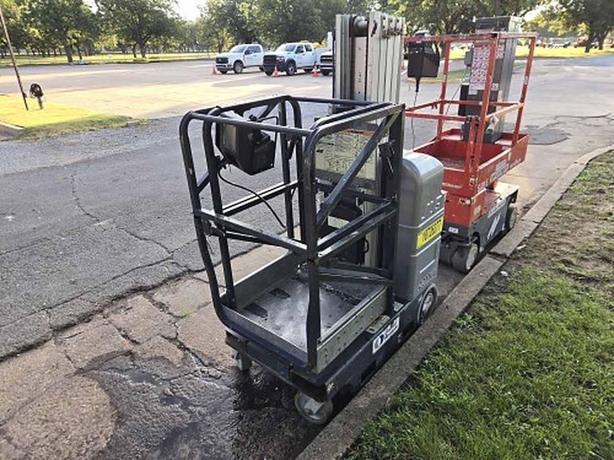 JLG 20MVL photo 4