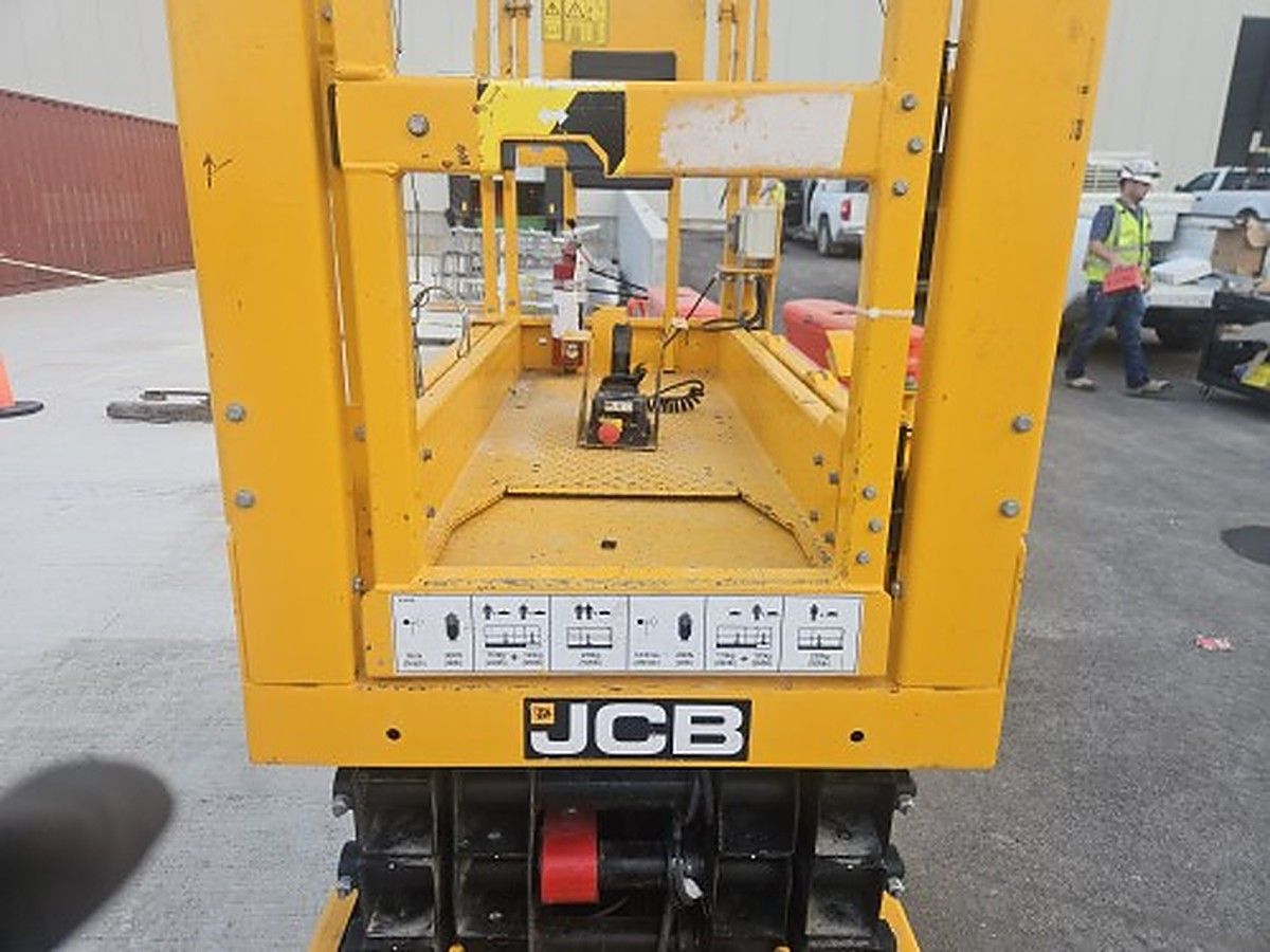 JLG 20MVL photo 9