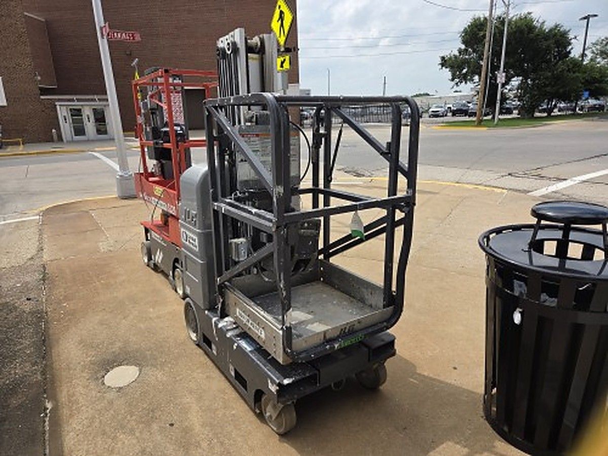 JLG 20MVL photo 8