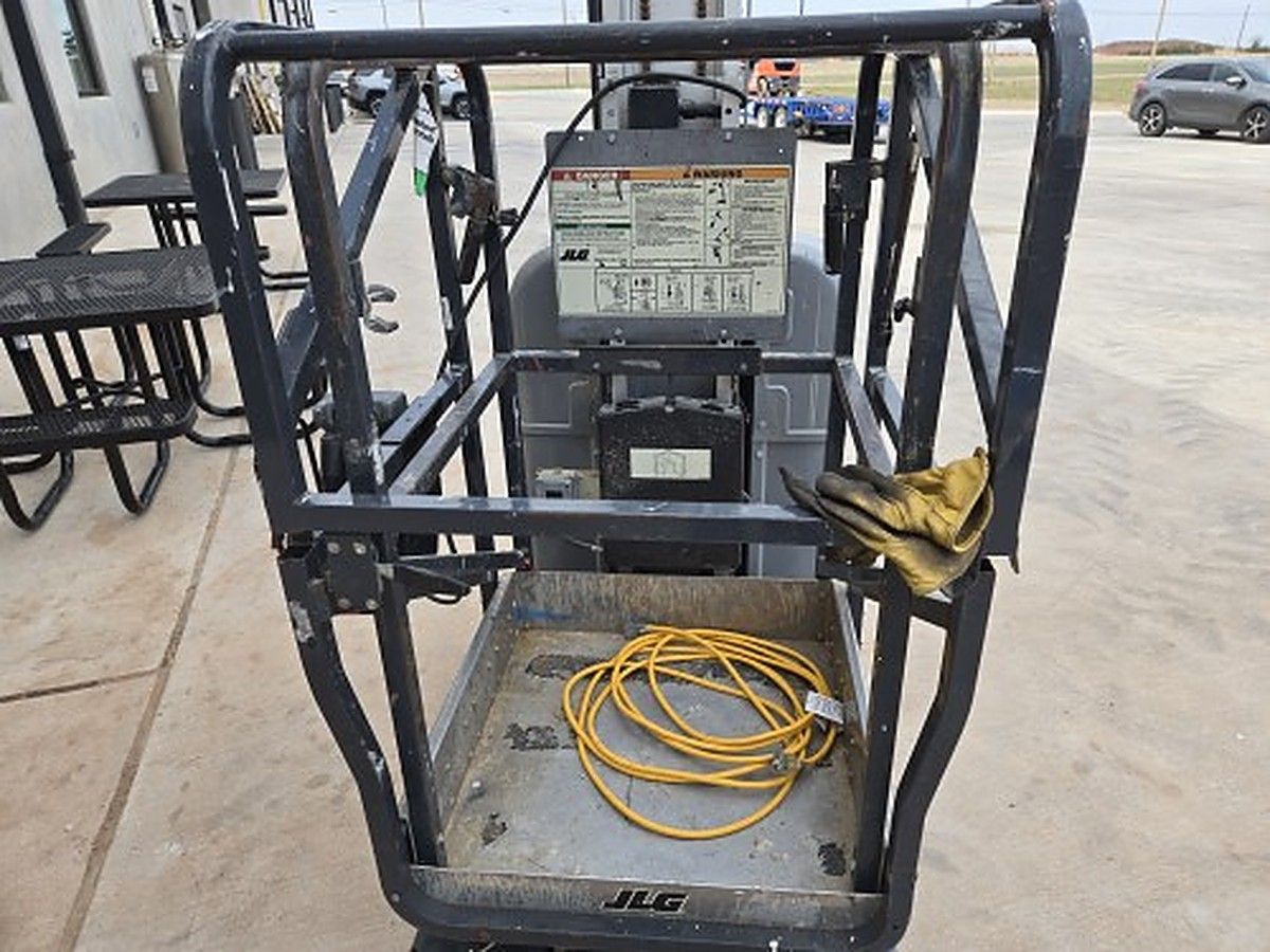 JLG 20MVL photo 8