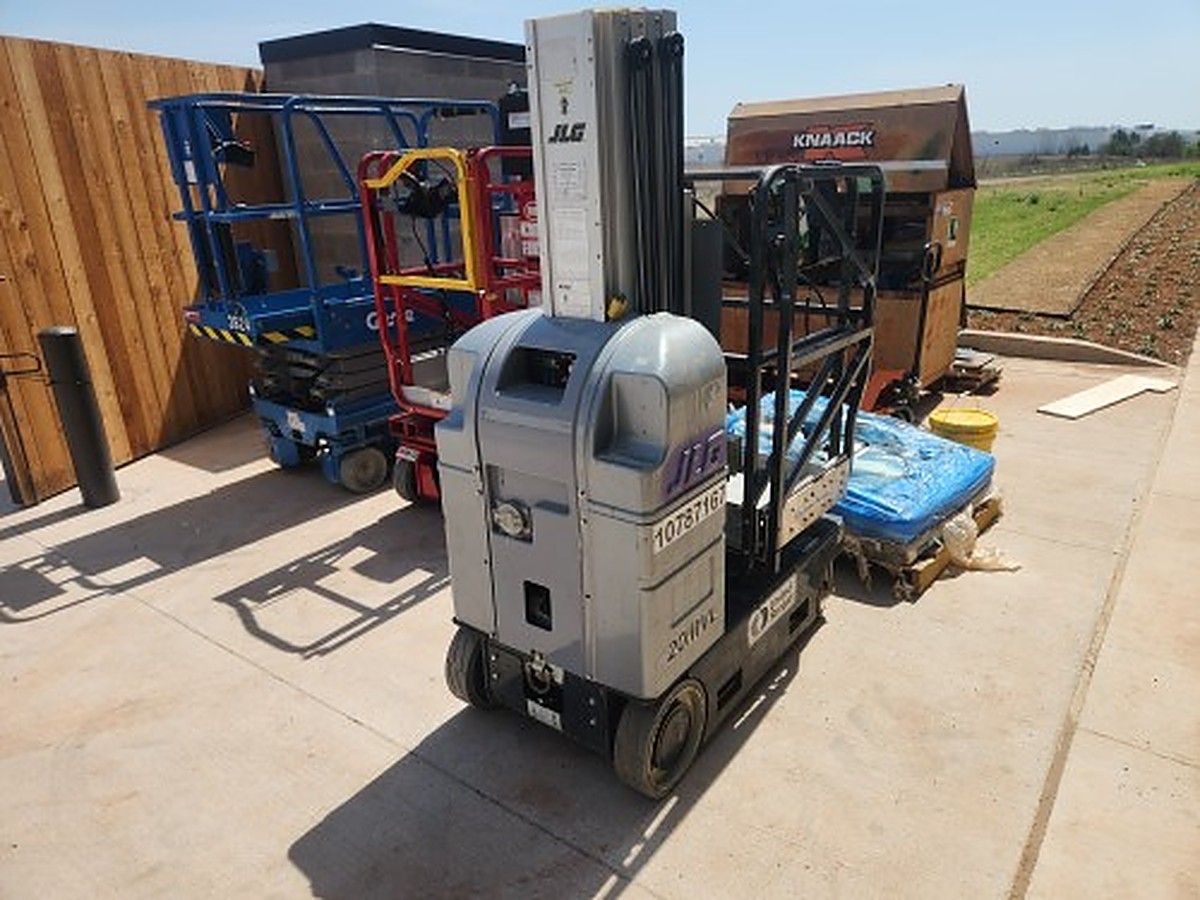 JLG 20MVL photo 9
