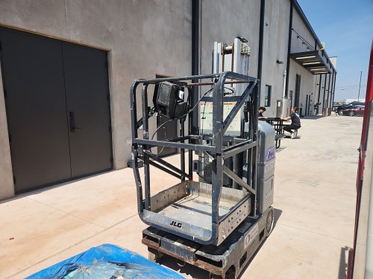 JLG 20MVL photo 10