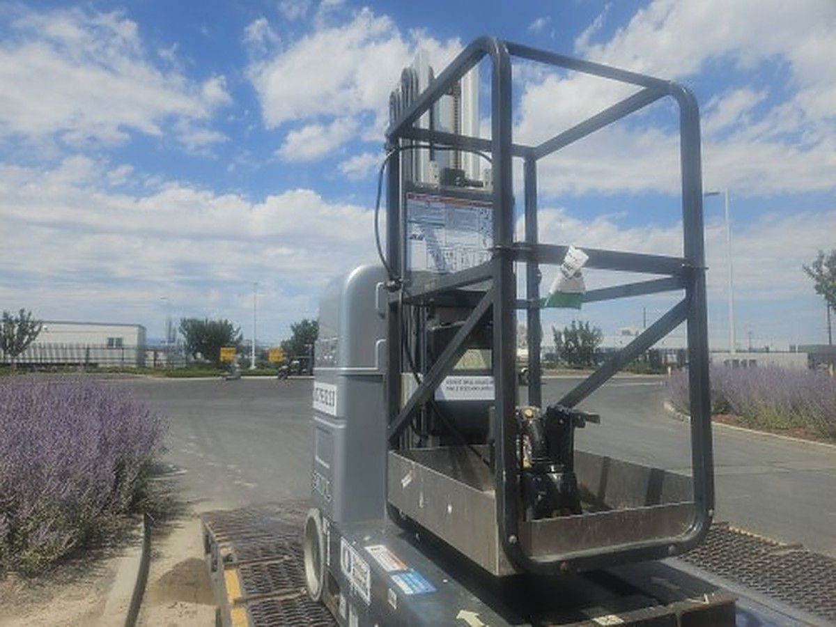 JLG 20MVL photo 3