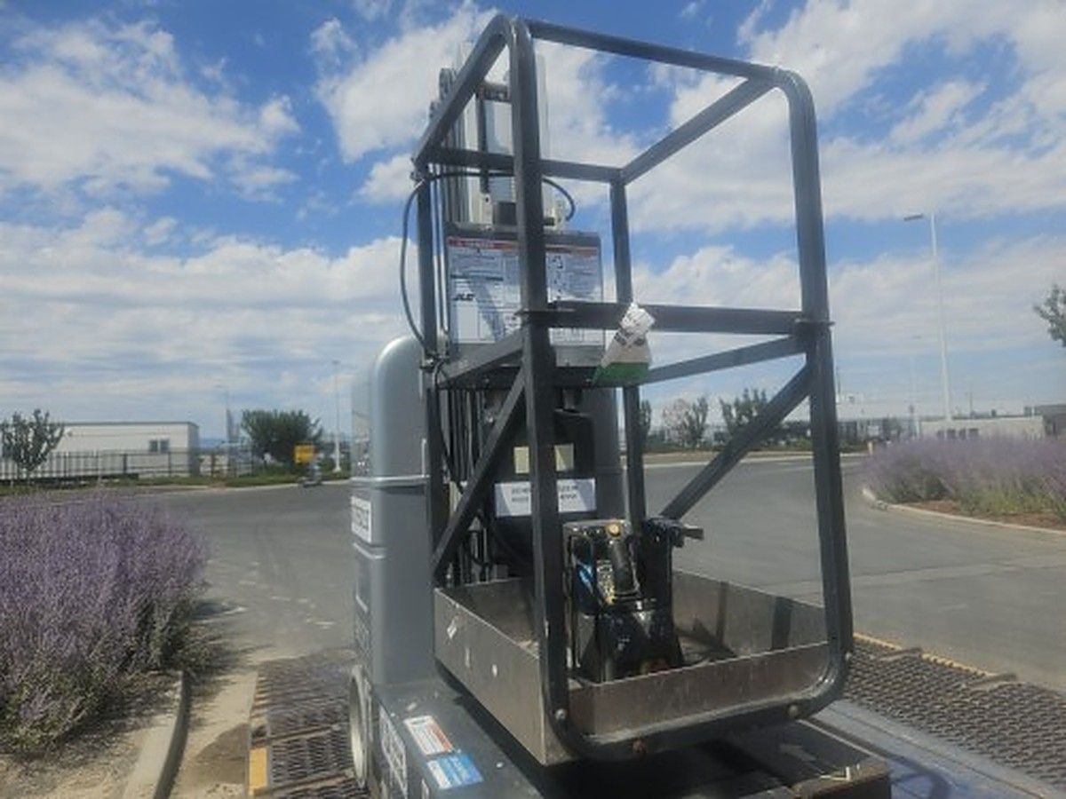 JLG 20MVL photo 5