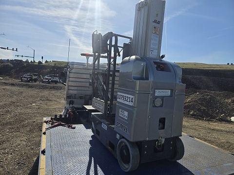 2018 JLG 20MVL Vertical Lift 18-20' Elec Self Propelled