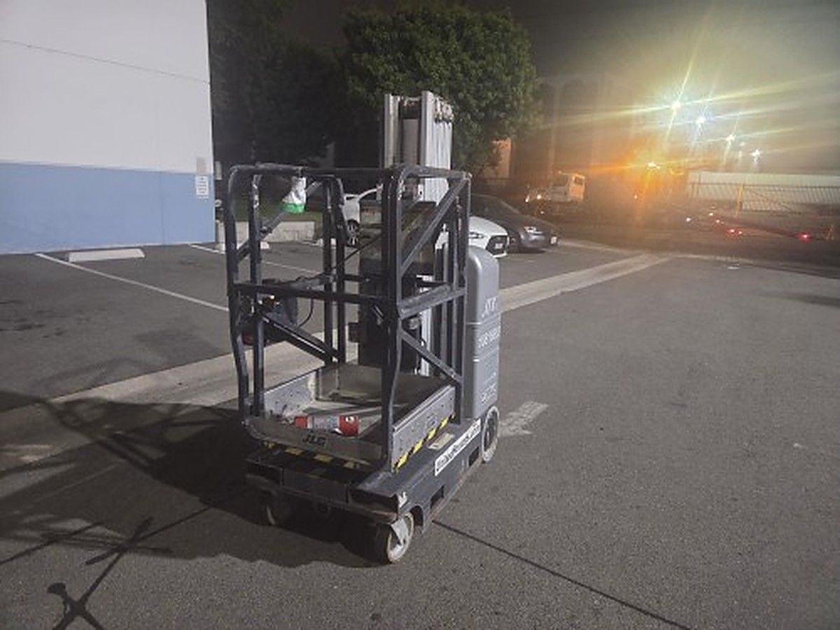 JLG 20MVL photo 10