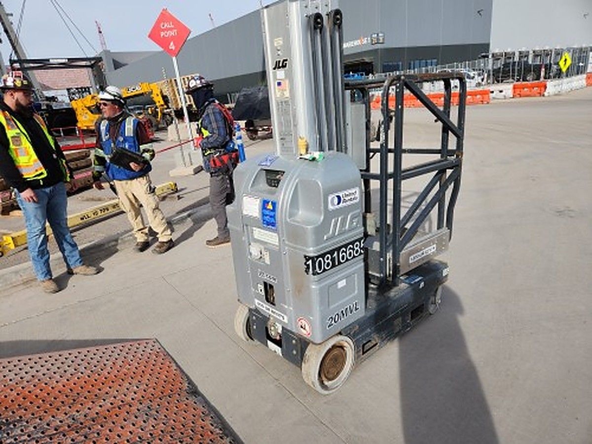 JLG 20MVL photo 3