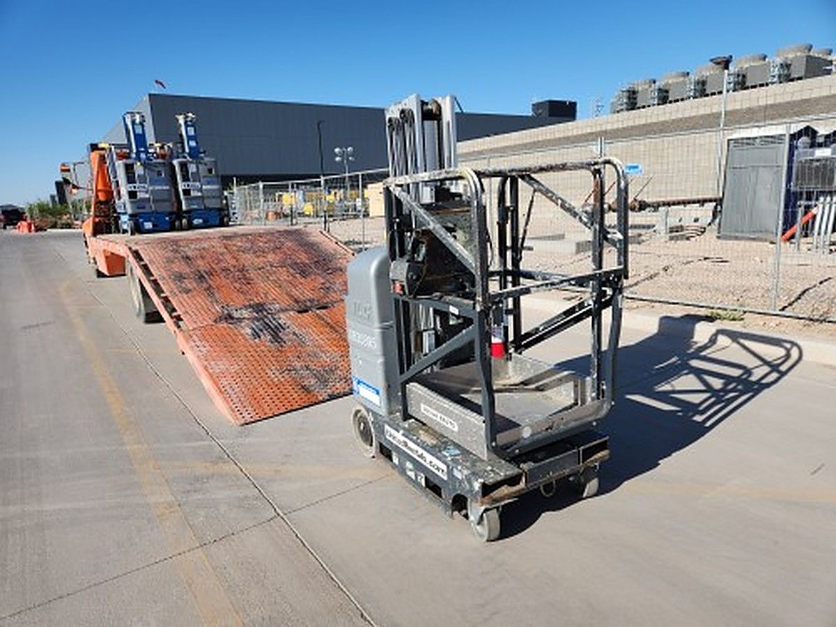 JLG 20MVL photo 8