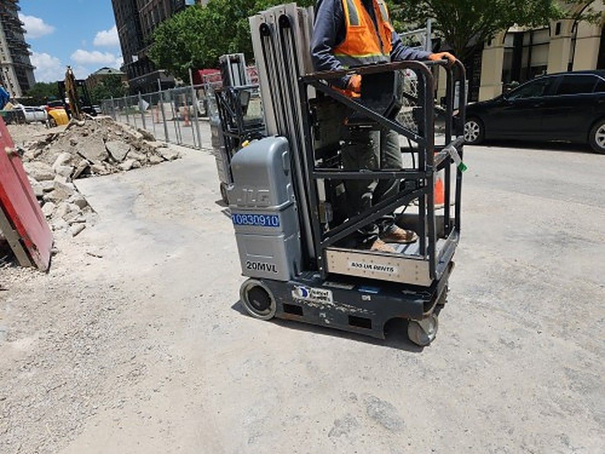 JLG 20MVL photo 11