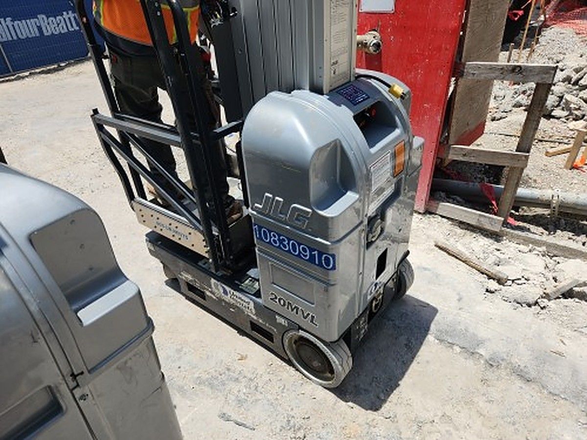 JLG 20MVL photo 8