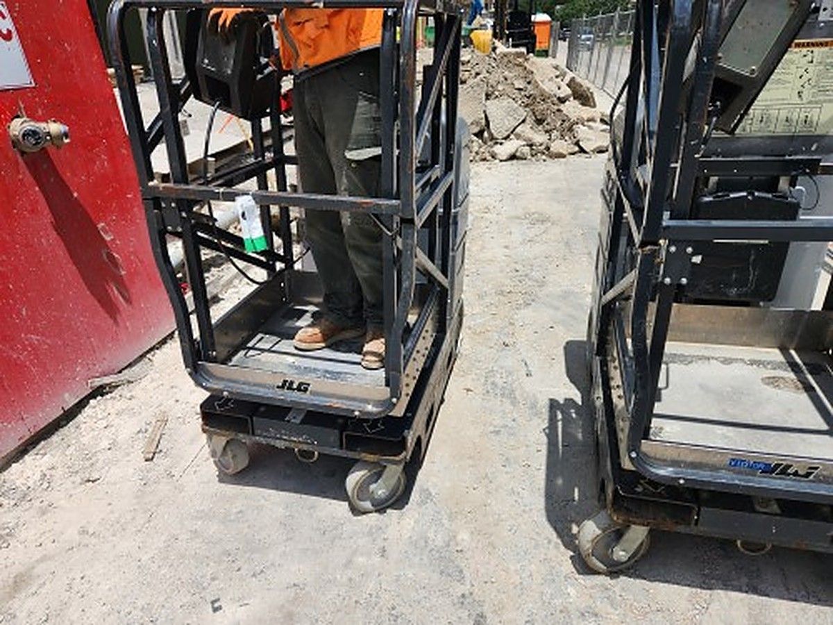 JLG 20MVL photo 10