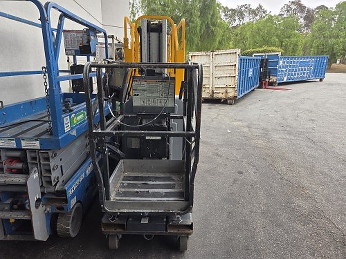 JLG 20MVL photo 2