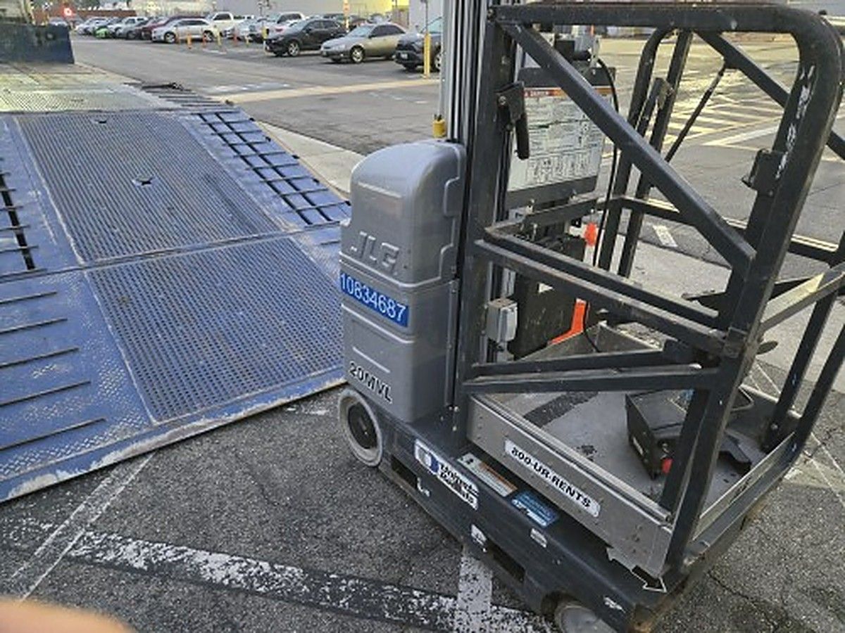 JLG 20MVL photo 10