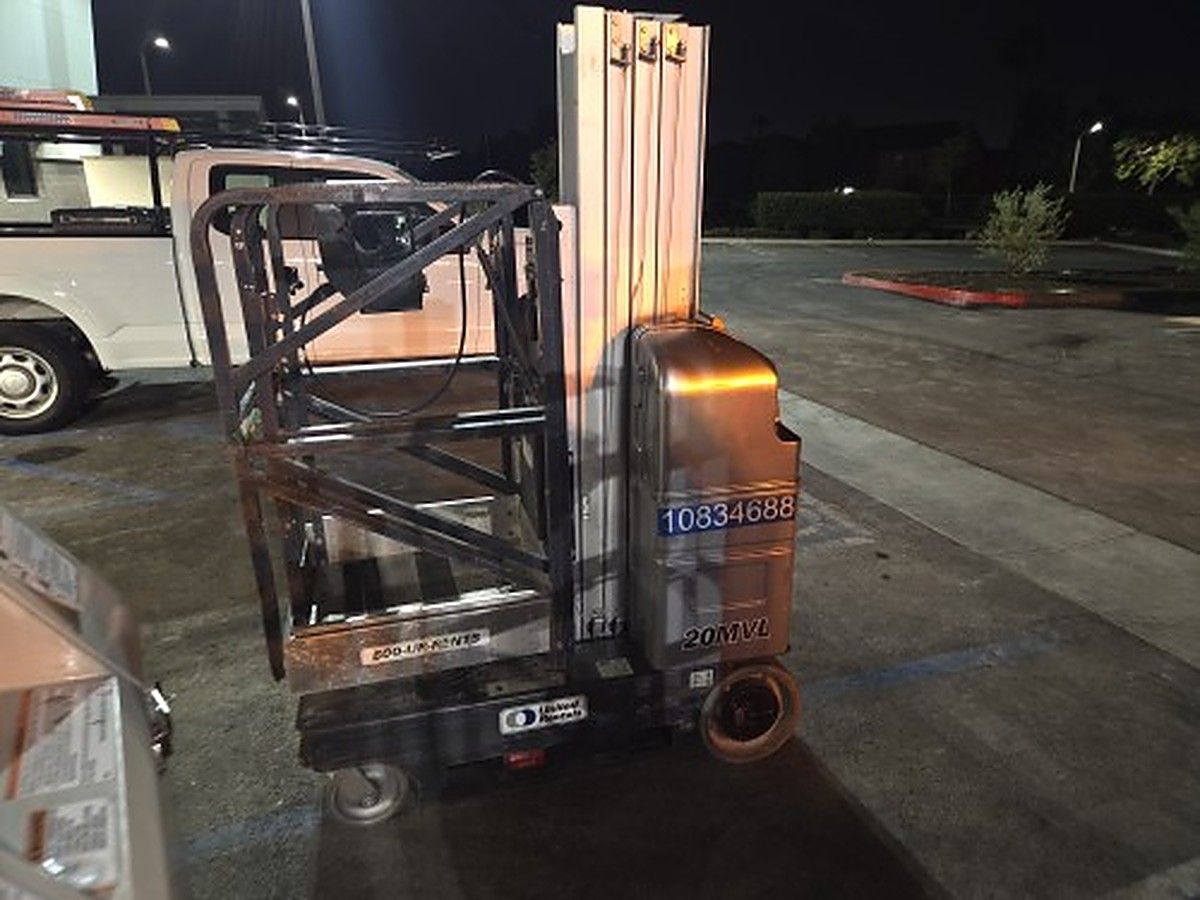 JLG 20MVL photo 2
