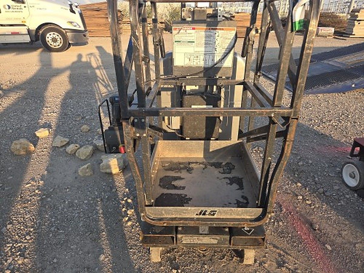 JLG 20MVL photo 2