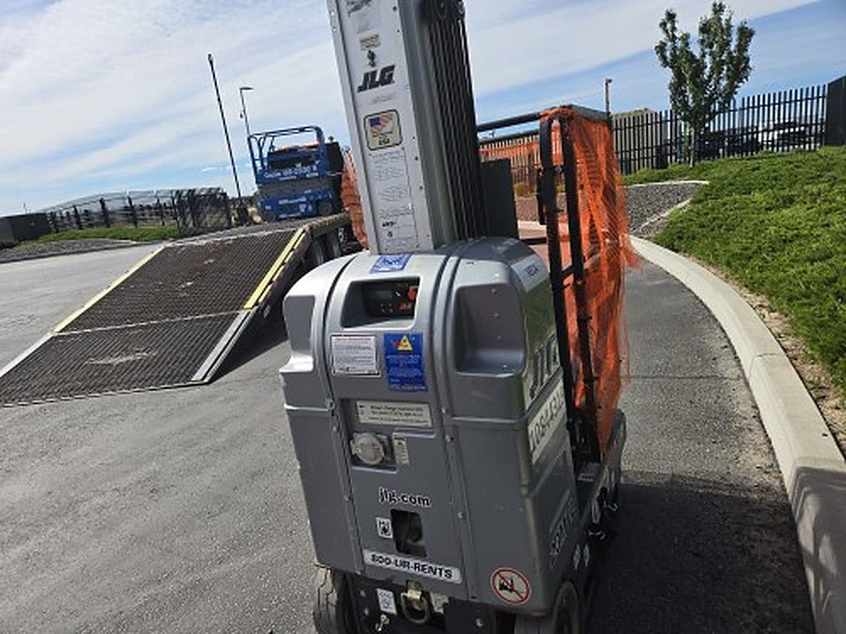 JLG 20MVL photo 2