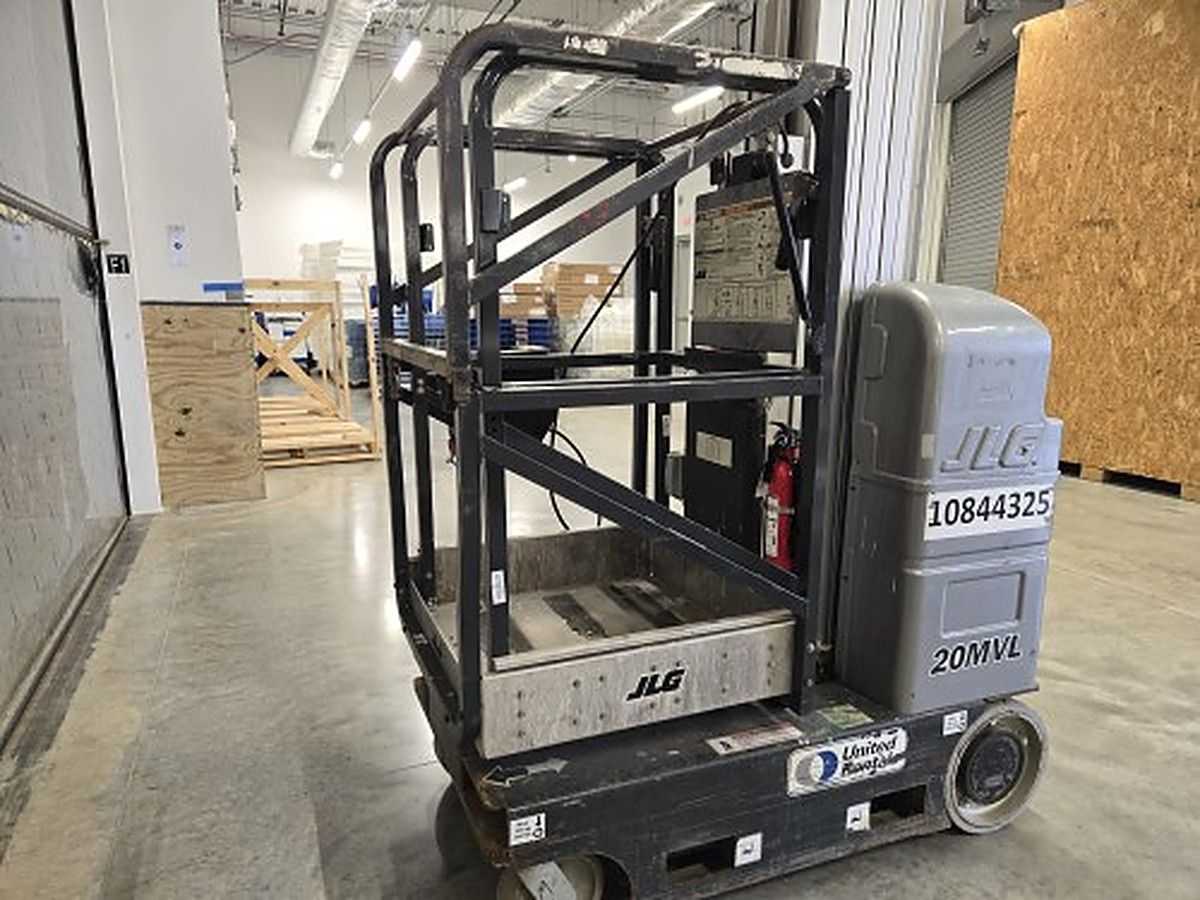 JLG 20MVL photo 7