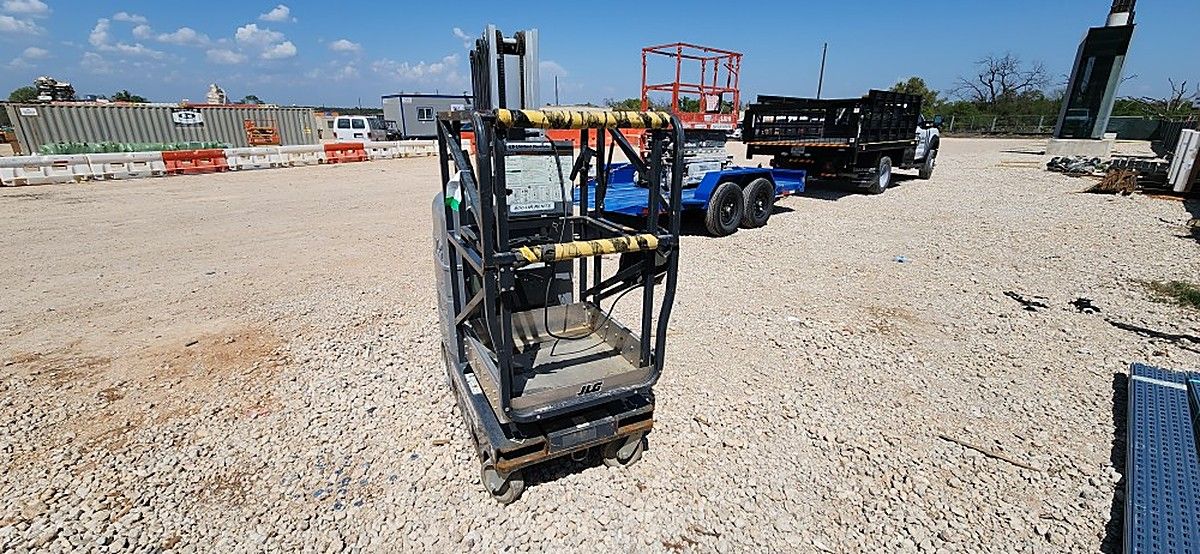 JLG 20MVL photo 2