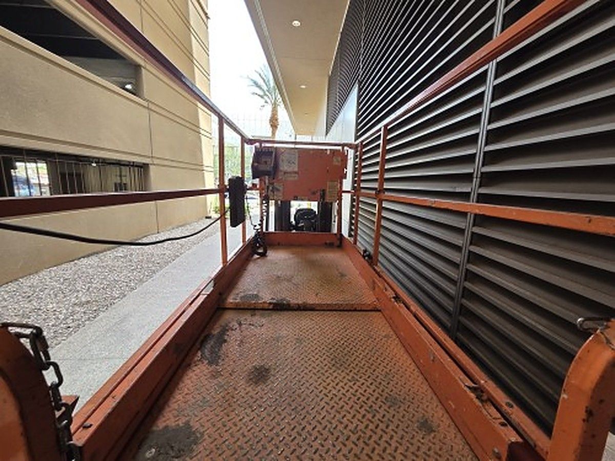 JLG 3246ES photo 6