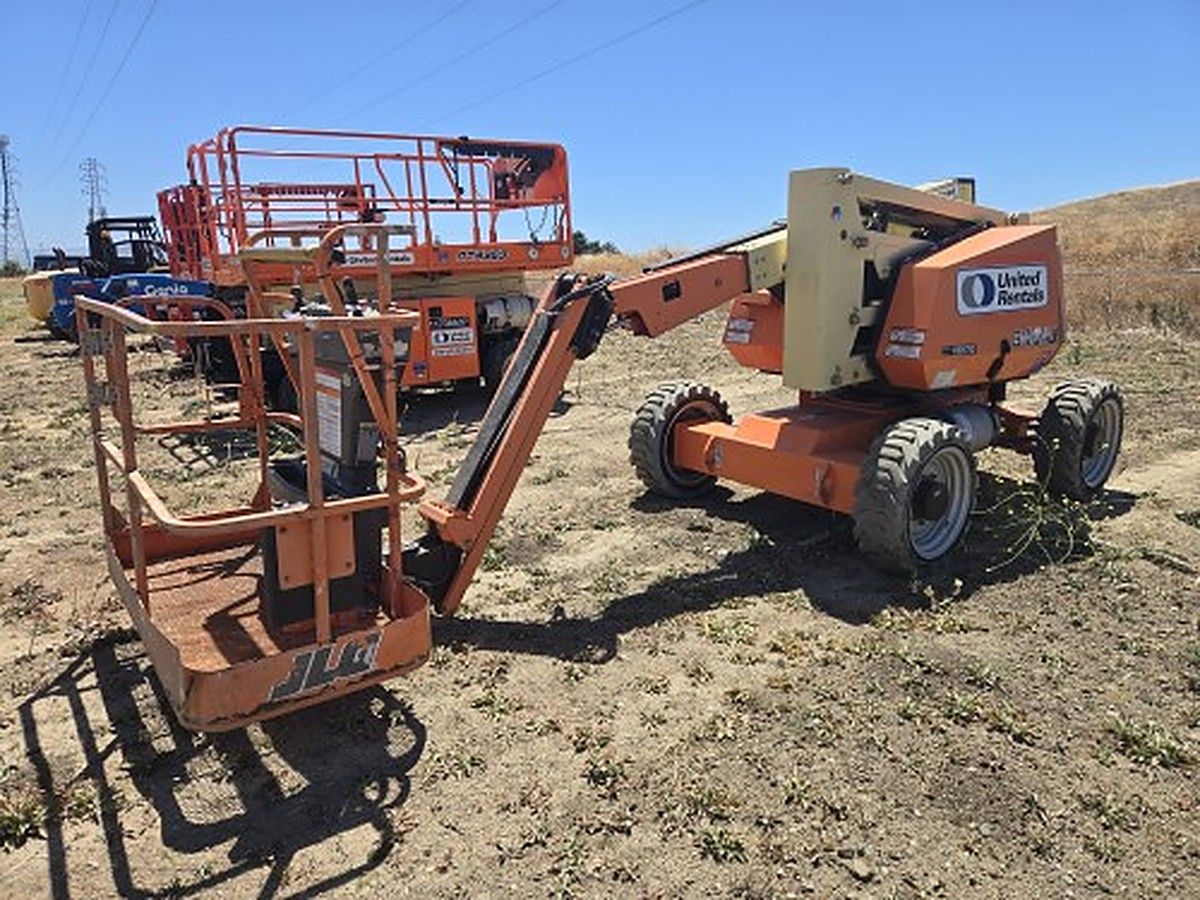 JLG 340AJ photo 2