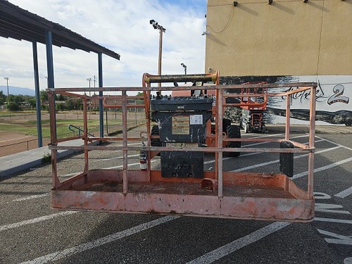 JLG 400S photo 3