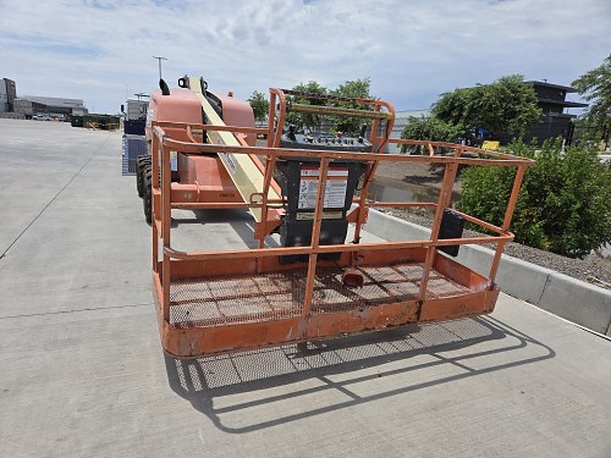 JLG 400S photo 2