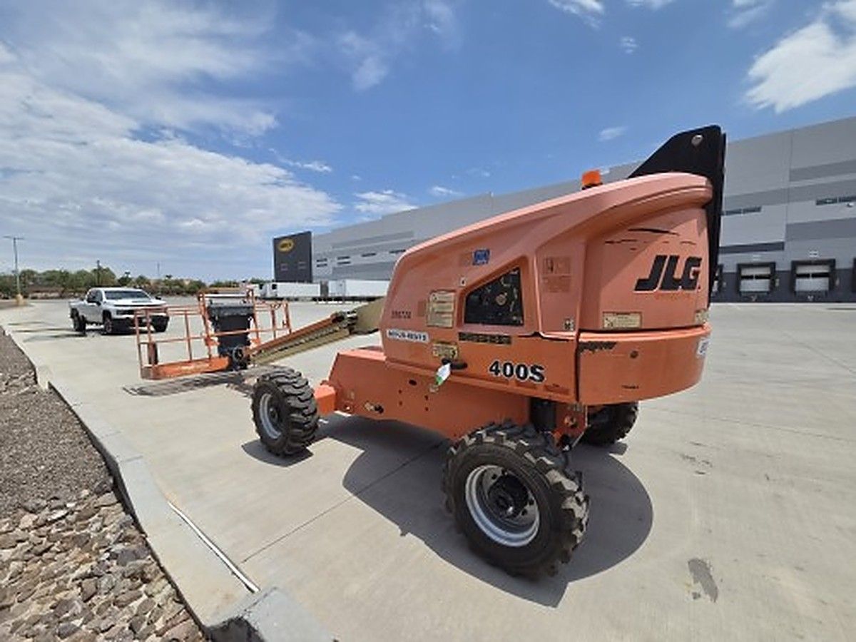 JLG 400S photo 5