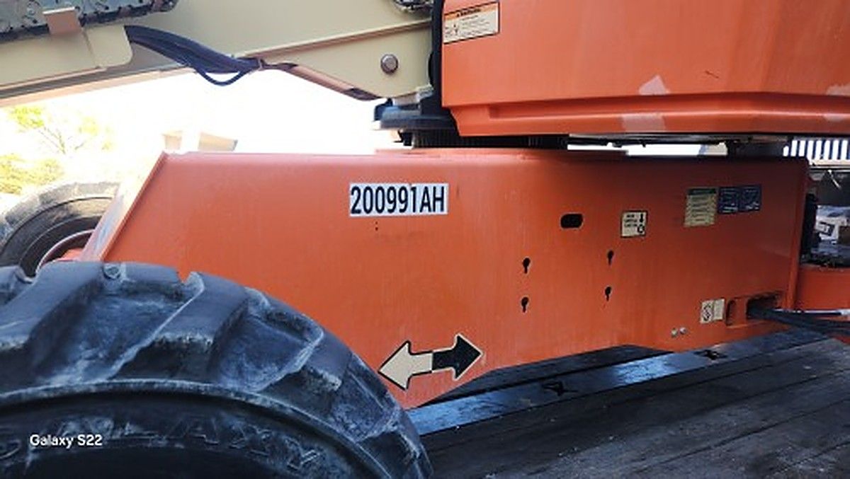 JLG 400S photo 9