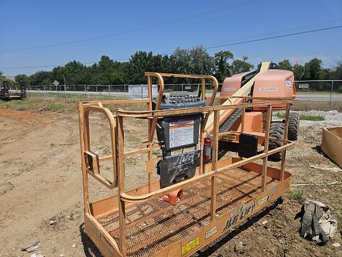 JLG 400S photo 9