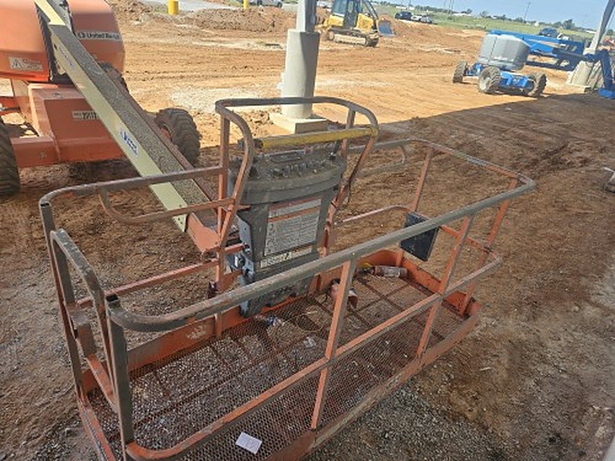 JLG 400S photo 6
