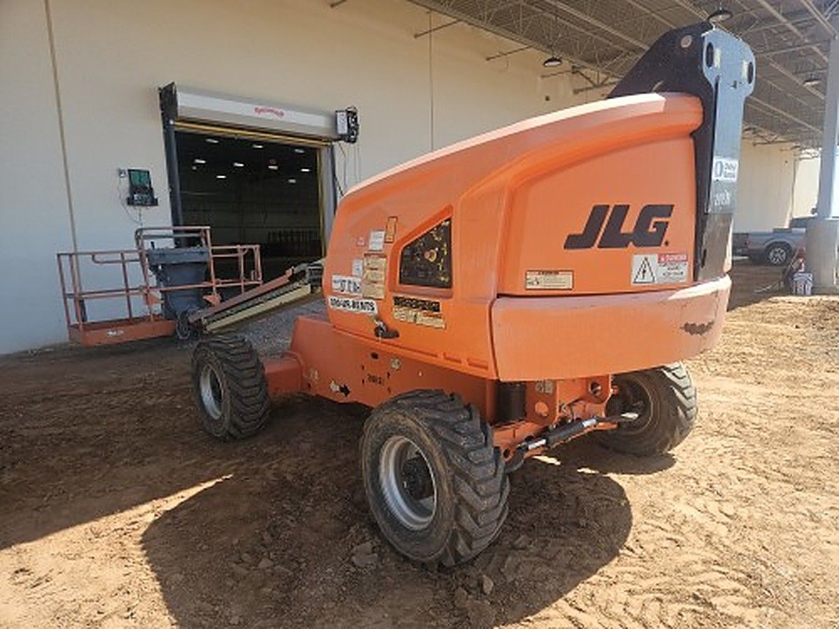 JLG 400S photo 9