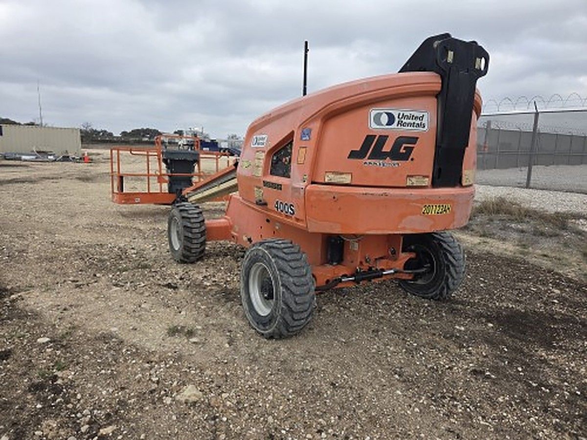 JLG 400S photo 2