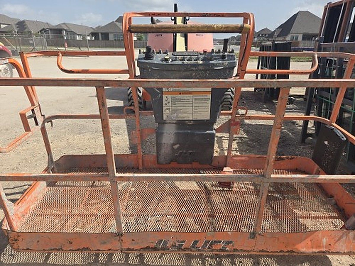 JLG 400S photo 5