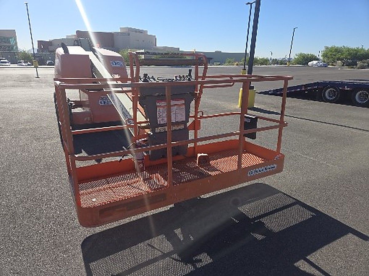 JLG 400S photo 6