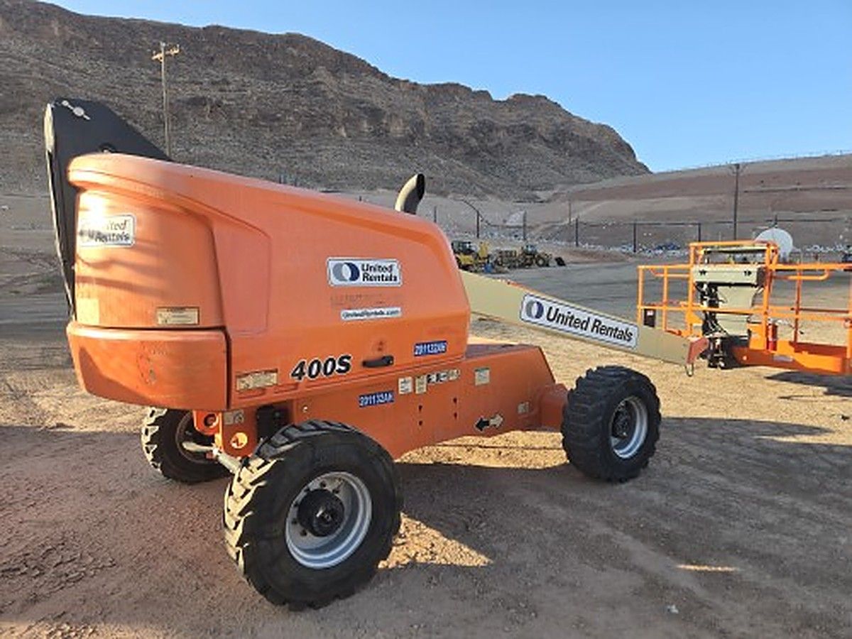 JLG 400S photo 2