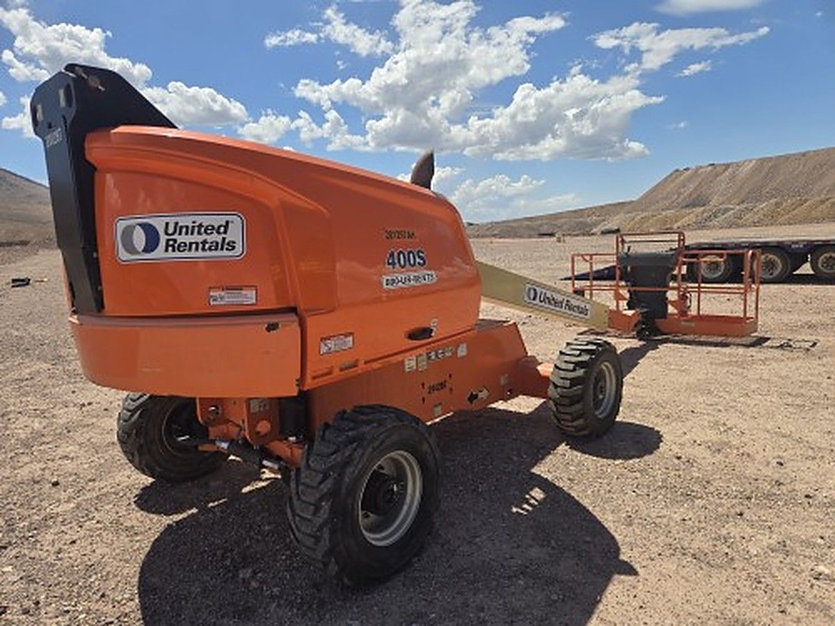 JLG 400S photo 2