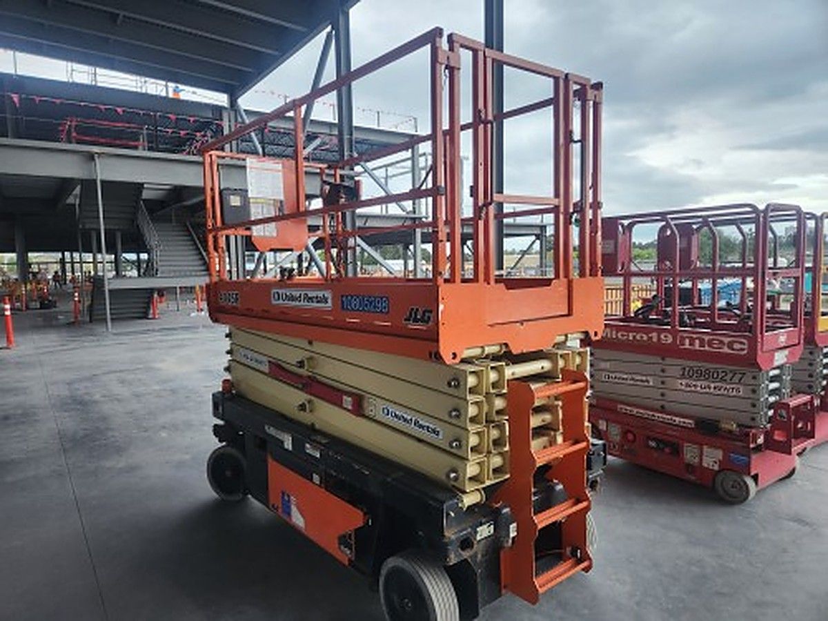 JLG 4045R photo 2