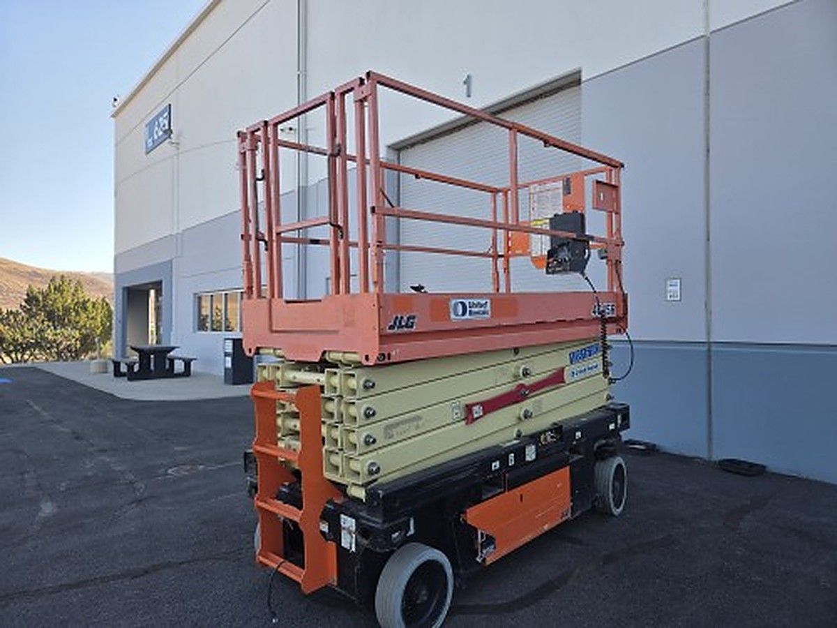 JLG 4045R photo 2