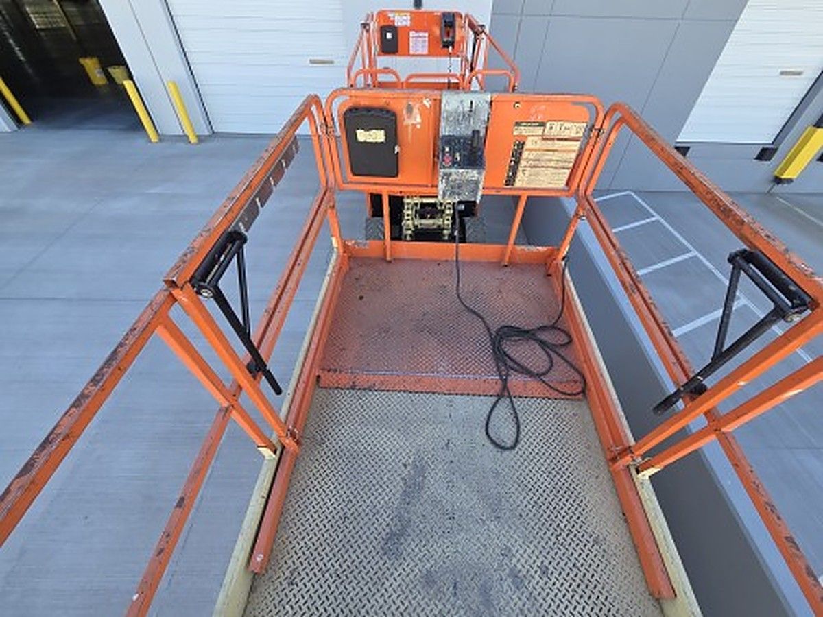 JLG 4069LE photo 2