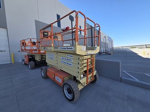 2018 JLG 4069LE Scissor Lift 39-40' Electric